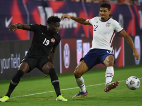 4:3 sizing - Canada defender Alphonso Davies (19) © Christopher Hanewinckel-USA TODAY Sports