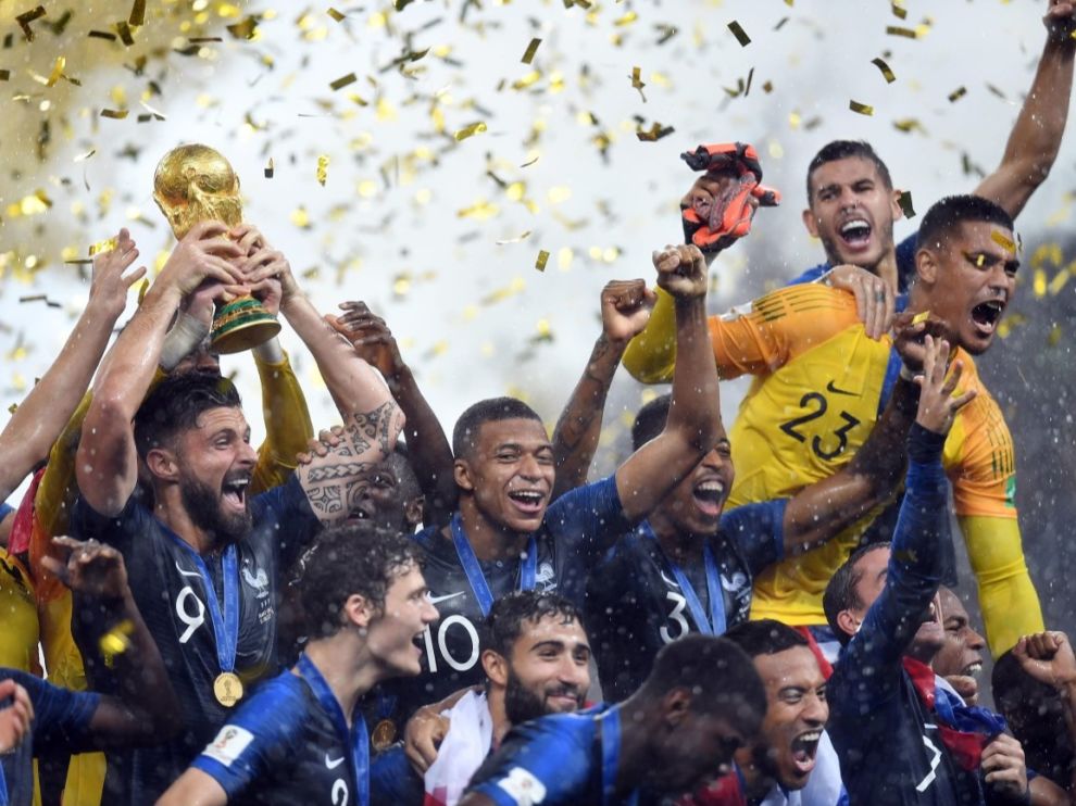 4:3 sizing - France players celebrate winning the 2018 World Cup. © Witters Sport-USA TODAY Sports